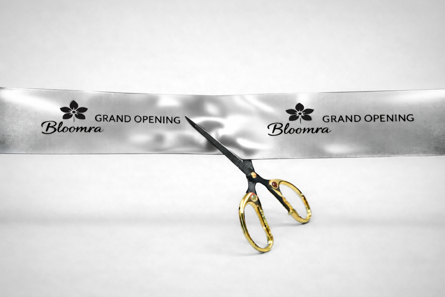 Cinta inaugural plateada metalizada con estampado de JM Band®.