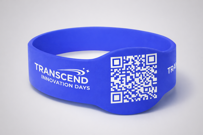 Una foto de polseres de silicona amb codi QR de JM Band®. Compra polseres de silicona de 18 mm aquí.
