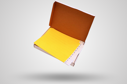 Una foto de la caixa de 1000 polseres de paper - Material llis de JM Band®. Compreu polseres de paper en groc aquí.