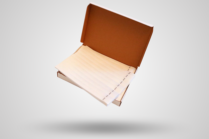 Una foto de la caixa de 1000 polseres de paper - Material llis de JM Band®. Compreu polseres de paper en blanc aquí.